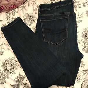 AE Dark Wash Hi- Rise Jeggings